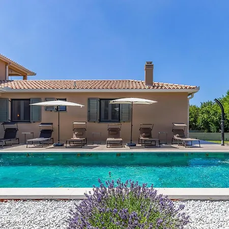 Gorgeous In With Wifi Labin (Istria)